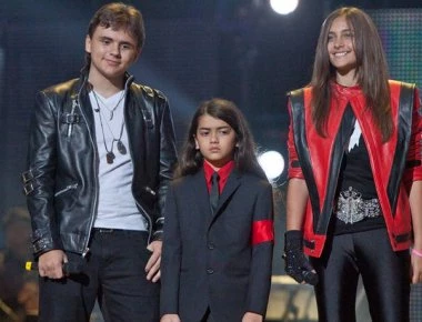 Δείτε πόσο έχει μεγαλώσει ο μικρότερος γιος του Μάικλ Τζάκσον